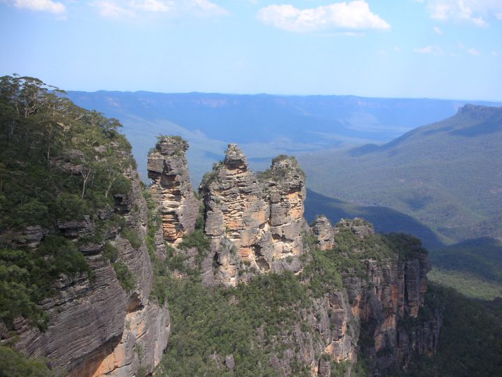 スリーシスターズ