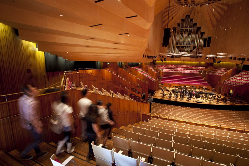 2024年】シドニー・オペラハウス主催の公式館内ツアーを徹底解説！おすすめツアーと予約方法