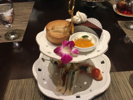 ヴィンテージ・ケーブ・カフェ