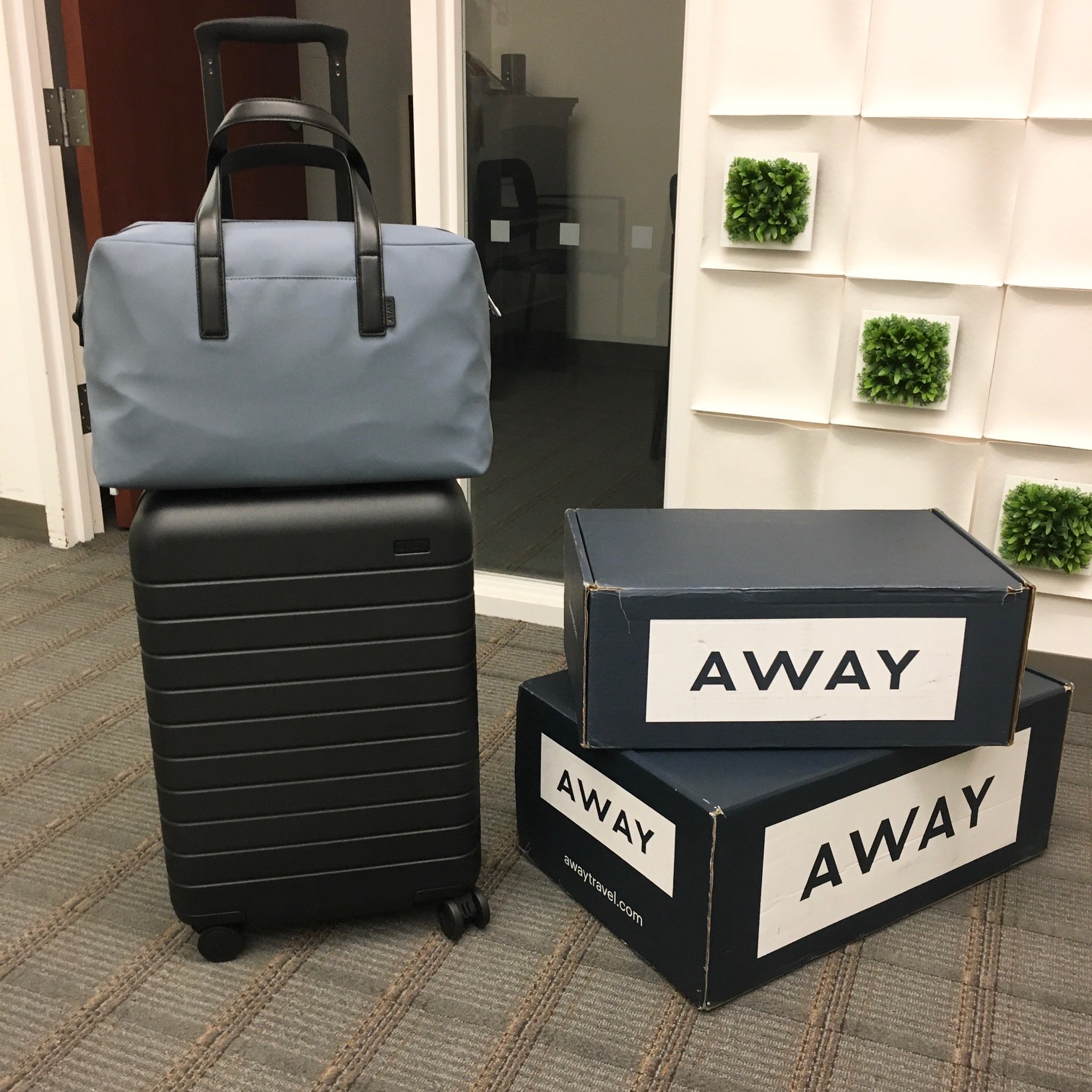Away スーツケース