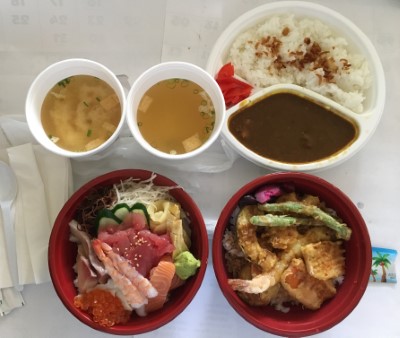 ハワイの大衆食堂「花の里」
