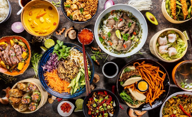 【2026年版】ケアンズのおすすめディナー8選|現地スタッフ厳選!ステーキ・シーフード・多国籍料理