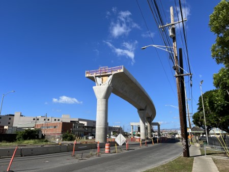 ハワイ　「マルカイ」と「ホノルル高速鉄道」