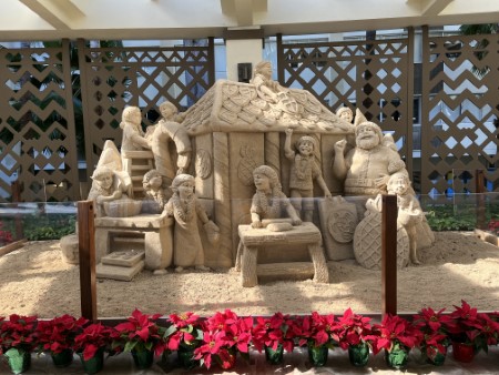 ハワイ 「シェラトンワイキキ」のクリスマスデコレーション