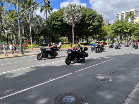 ハワイ　ストリート・バイクのキャラバン
