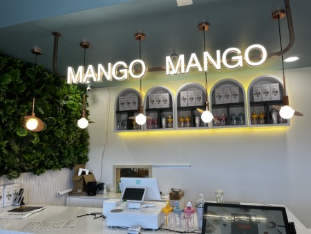 ハワイ　「Mango Mango」カパフル店