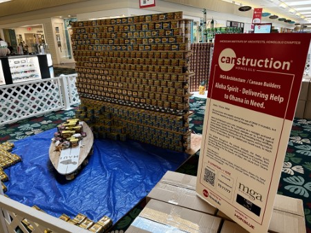 ハワイ 「CANstruction」@KAHALA MALL