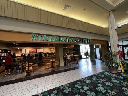 ハワイ カハラモールのスタバ
