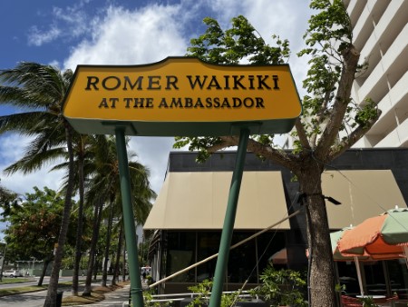 ハワイ 「ROMER WAIKIKI AT THE AMBASSADOR」