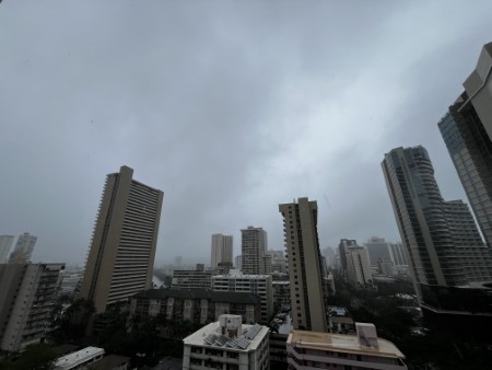 ハワイ 雨降りのハワイ