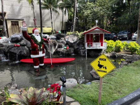 ハワイ シェラトンワイキキの新クリスマスデコレーション