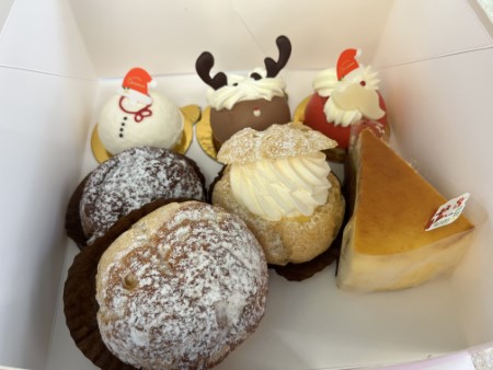 ハワイ 無料ウクレレレッスンとkulu kuluケーキ