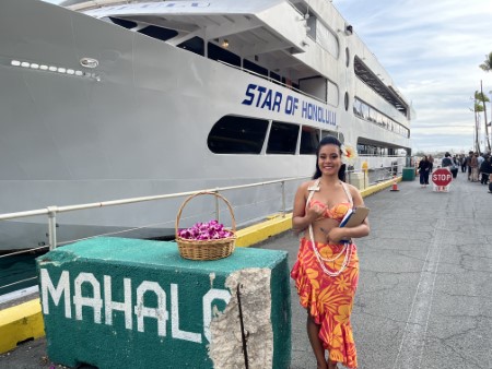 ハワイ 3 STAR SUNSET DINNER & SHOW CRUISE