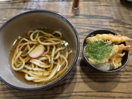 ハワイ　「つるとんたん」のお得なランチスペシャル