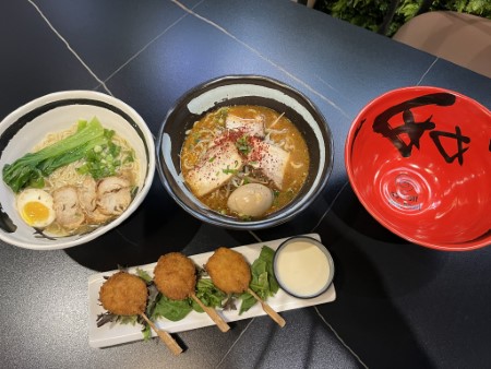 ハワイ　「田中ラーメン&居酒屋」
