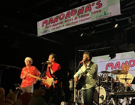 ハワイ　「ManoaDNA」のクリスマスコンサート