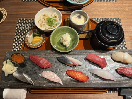 ハワイ 「與平寿司」カハラ店