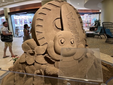 ハワイ シェラトンワイキキの砂の彫刻