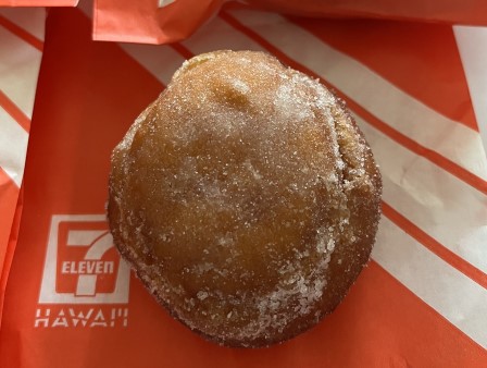 ハワイ　「セブンイレブン」のマラサダ