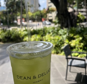ハワイ 「ディーン&デルーカ」リッツ店でお茶タイム