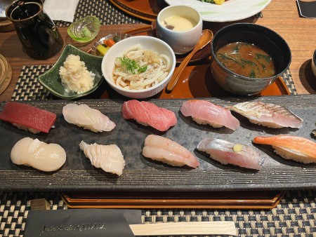 ハワイ 「與平寿司」カハラ店